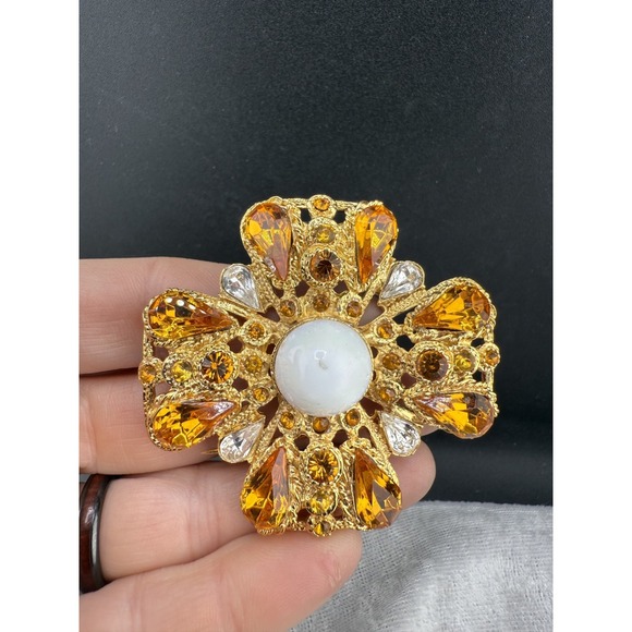 Vintage Brooch Flower Brown Rhinestone White Gold Tone - Picture 2 of 7